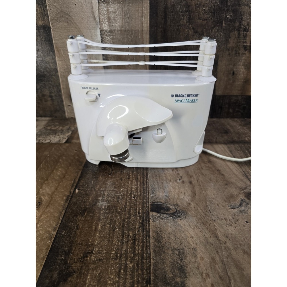 Black & Decker SpaceMaker Under Cabinet Electric Can Opener White EC85 Type 1